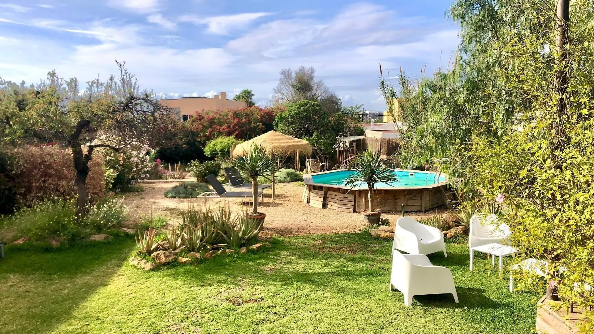 Villa Es Repaire Near To Playa Den Bossa Ibiza Town